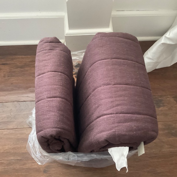 Casaluna, Heavyweight Linen Quilt, Queen size NEW with tags, dark fig - Picture 5 of 10